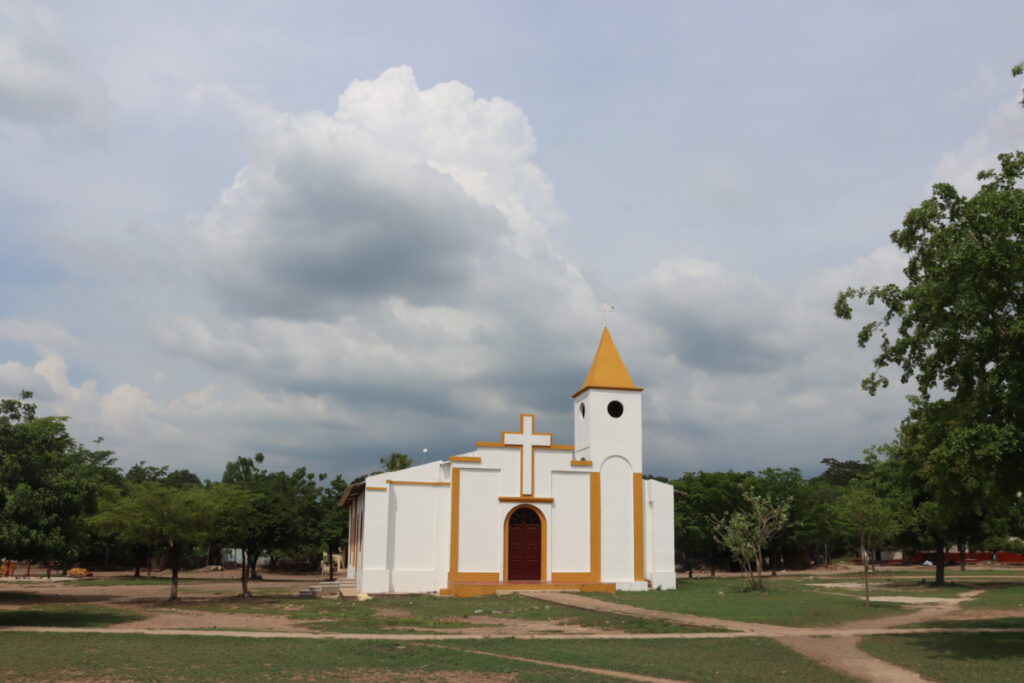 Iglesia del corregimiento de Cañaverales. Fotografía: Maira Fragozo
