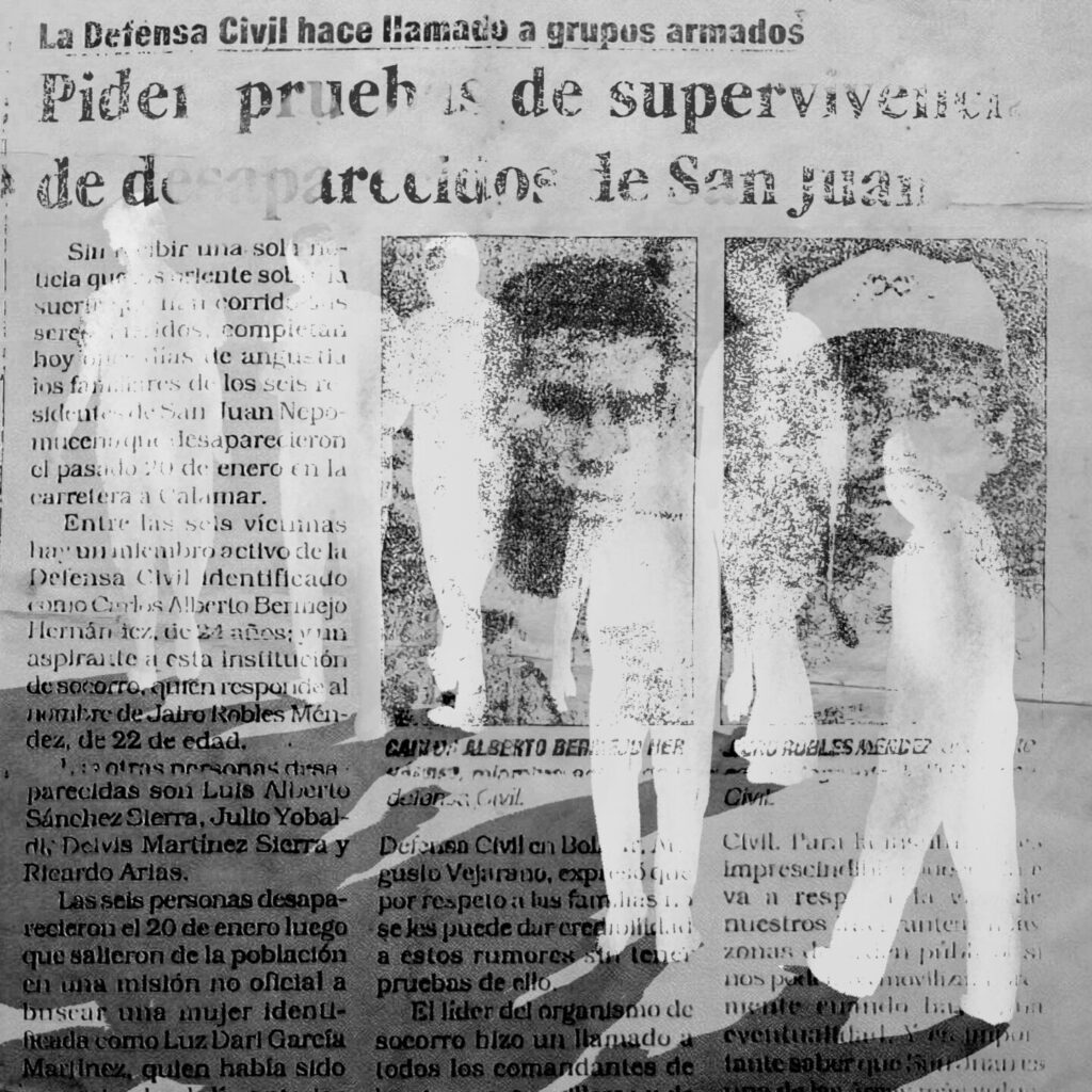Fotografía con intervención ilustrada en la que se ve un fragmento del periódico que anuncia la desaparición de Jairo Robles.