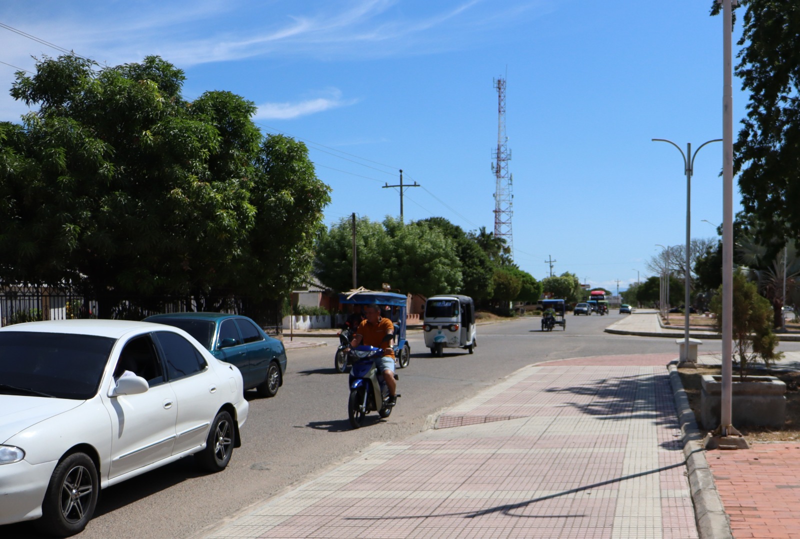 Calle principal de San Juan del Cesar, La Guajira.